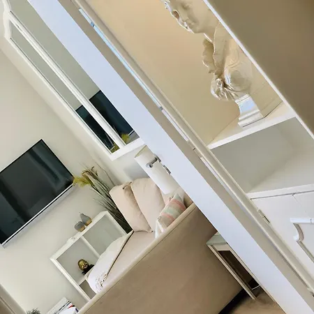 Apartamento Stunning Flat With Sea View & Garden On Promenade Da