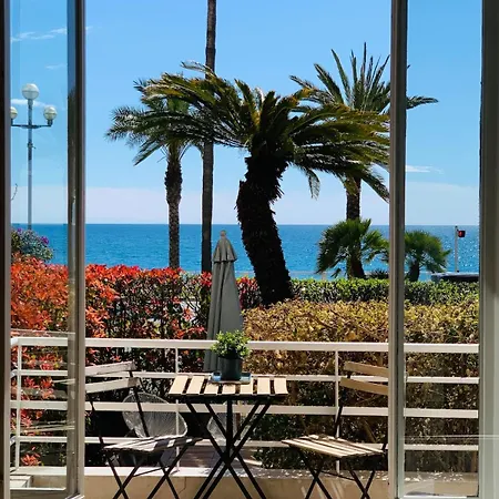 Stunning Flat With Sea View & Garden On Promenade Da Apartamento