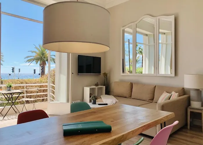 Stunning Flat With Sea View & Garden On Promenade Da * نيس