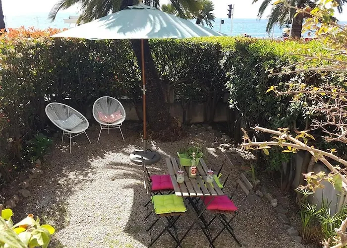 Stunning Flat With Sea View & Garden On Promenade Da Νίκαια