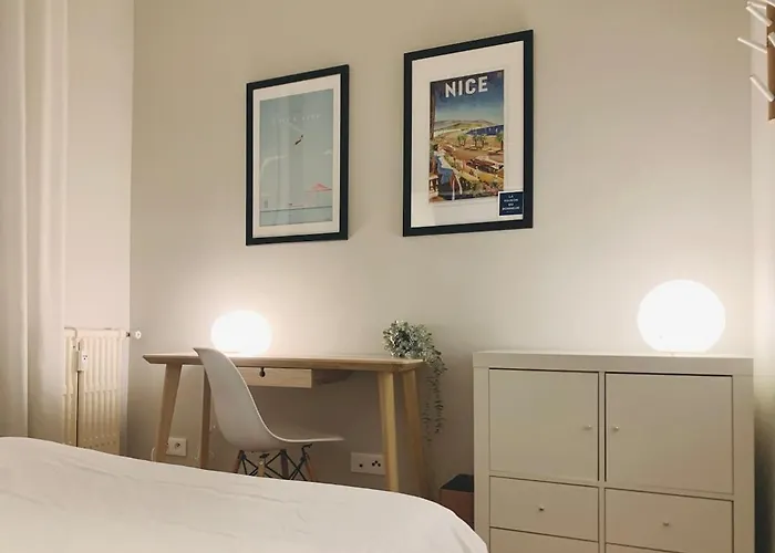 Stunning Flat With Sea View & Garden On Promenade Da