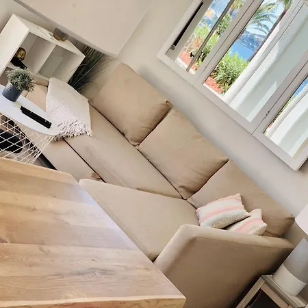 Stunning Flat With Sea View & Garden On Promenade Da شقة نيس